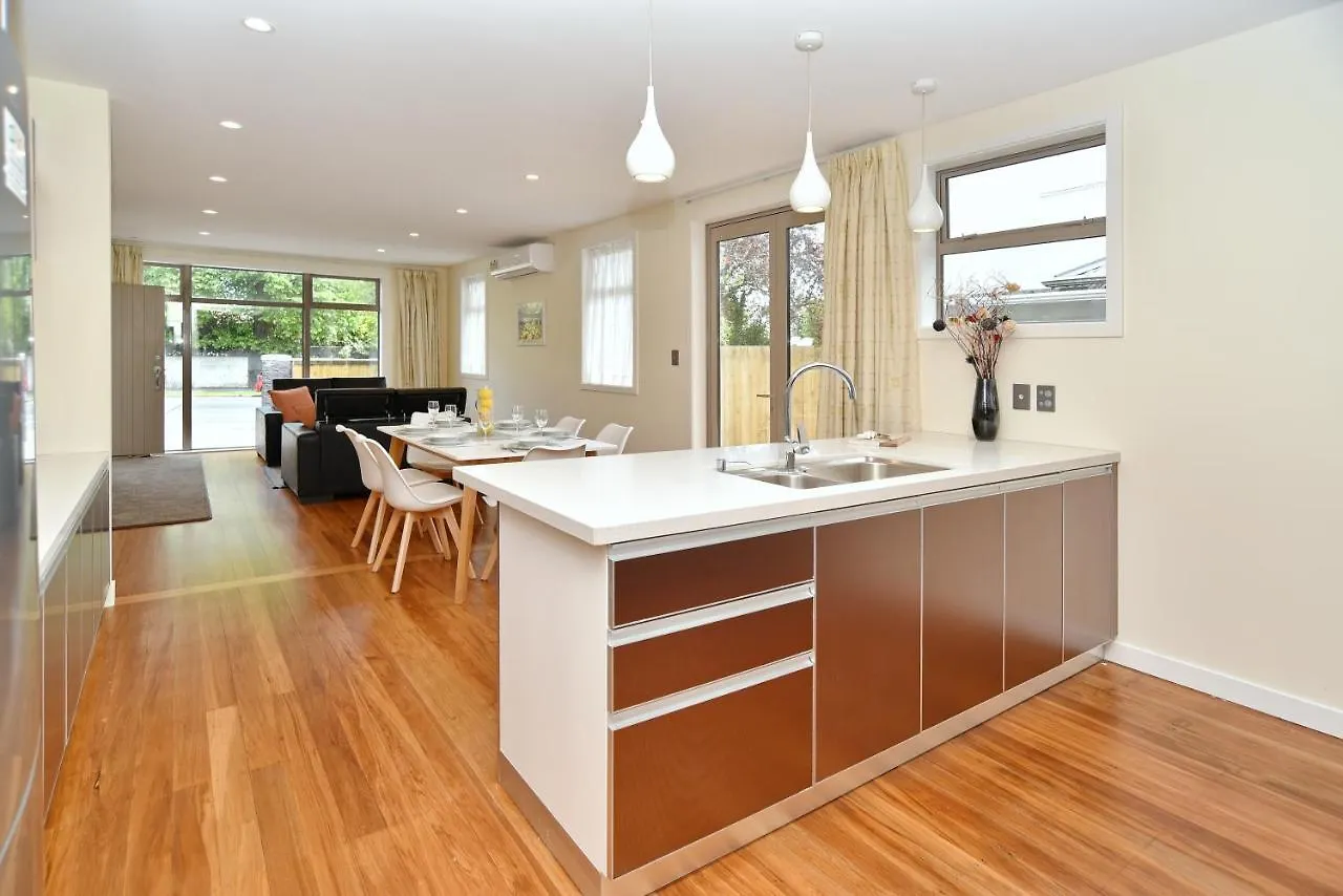 Clyde 106 - Christchurch Holiday Homes